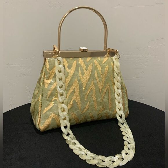 Handmade Genuine Wrinkle Texture Leather  Push-lock
Top Handle Bag & 2 Chains - Picture 5 of 16